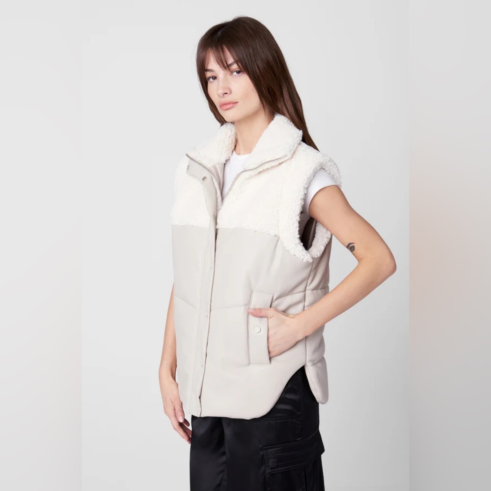 BLANK NYC Vest Sherpa Coat Vegan Leather Jacket Size S NWT Retail $128 - Picture 2 of 6
